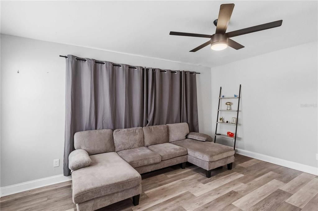 En Venta: $299,000 (2 camas, 1 baños, 1144 Pies cuadrados)
