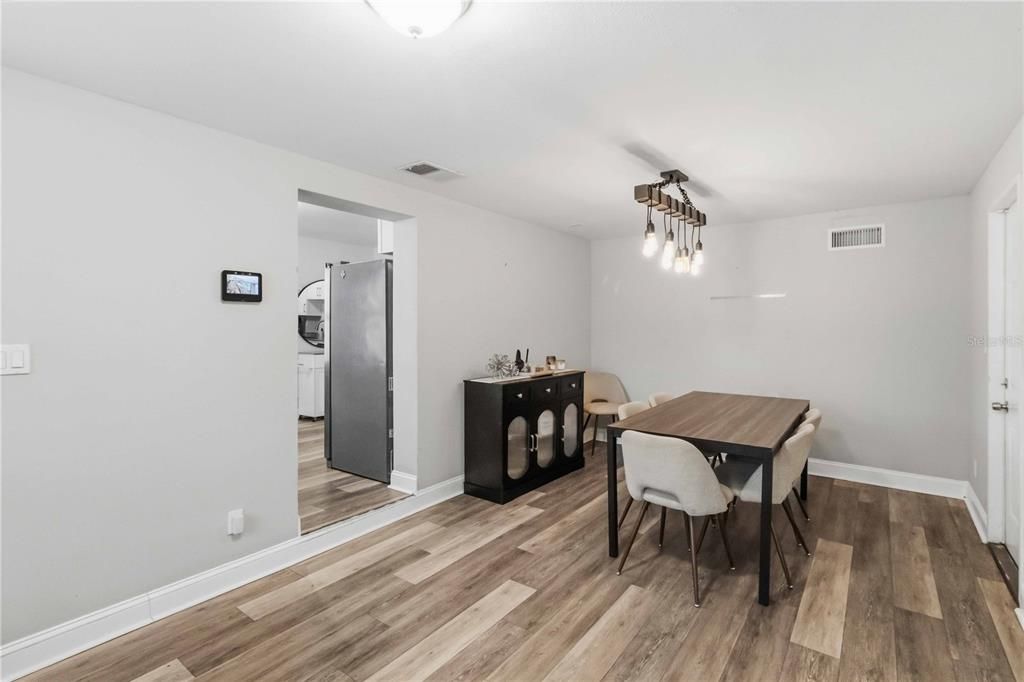 En Venta: $299,000 (2 camas, 1 baños, 1144 Pies cuadrados)