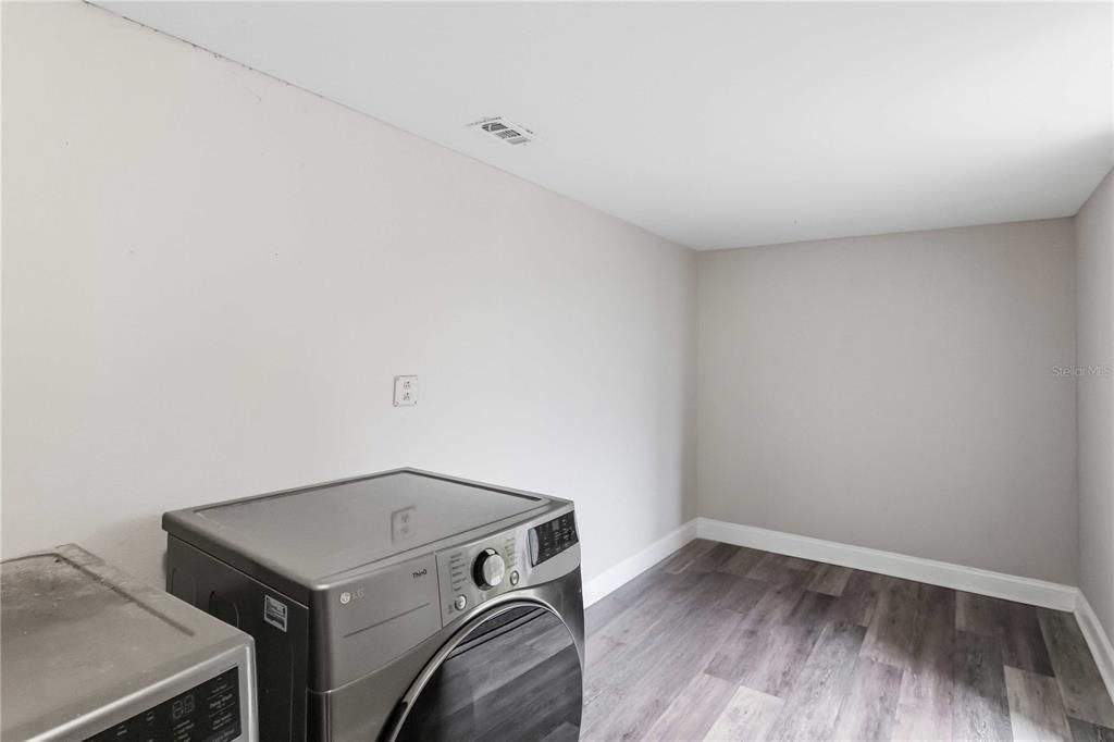 En Venta: $299,000 (2 camas, 1 baños, 1144 Pies cuadrados)