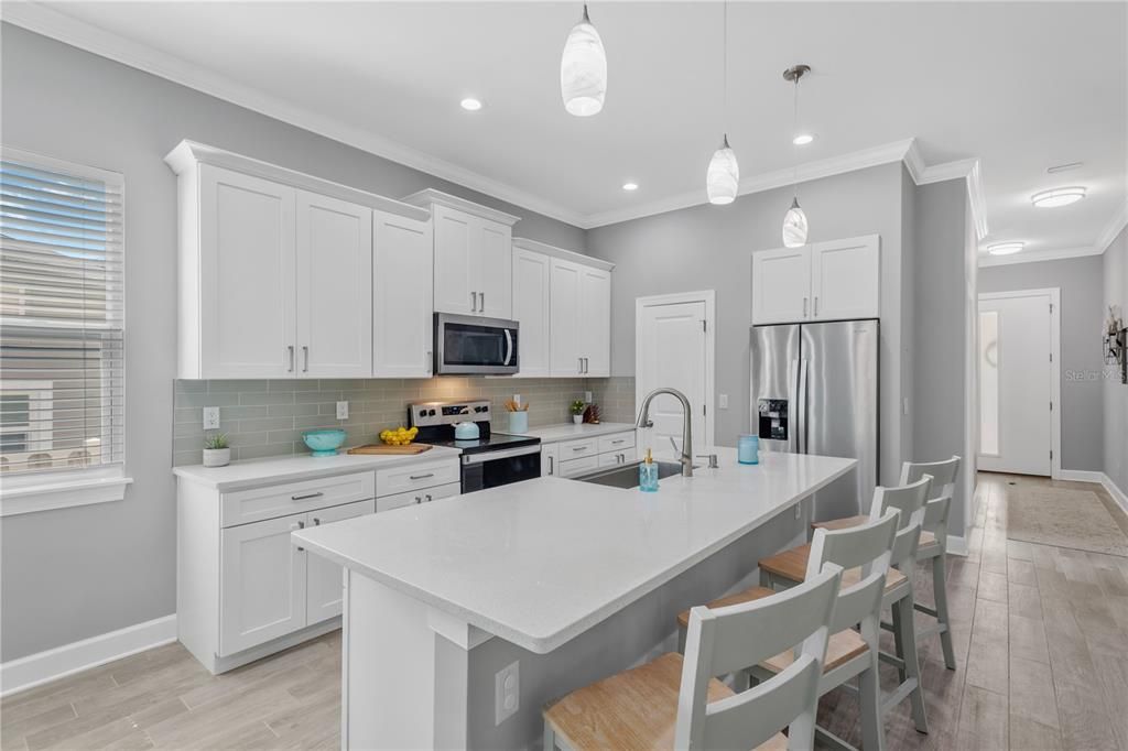 На продажу: $529,900 (3 спален, 2 ванн, 1872 Квадратных фут)