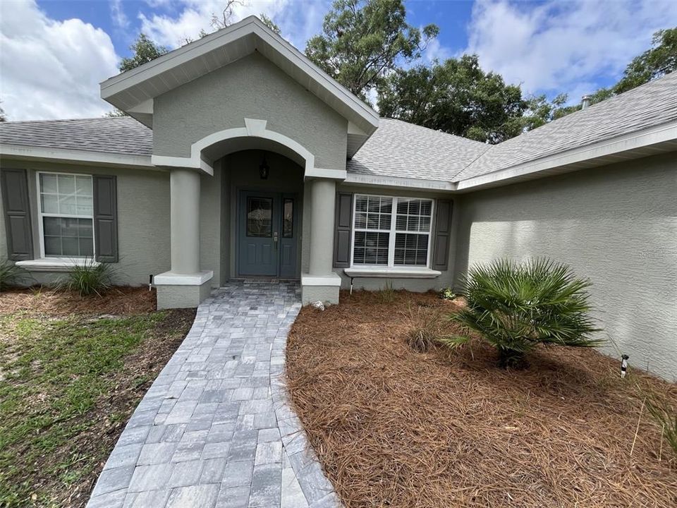For Sale: $365,000 (4 beds, 2 baths, 1874 Square Feet)
