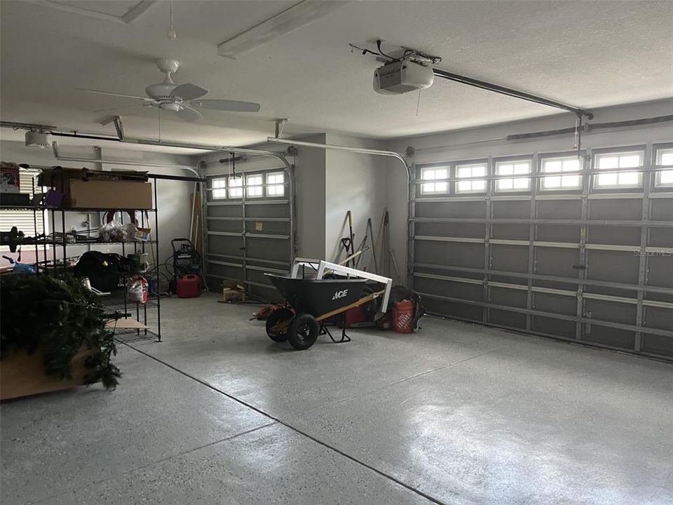 For Sale: $365,000 (4 beds, 2 baths, 1874 Square Feet)