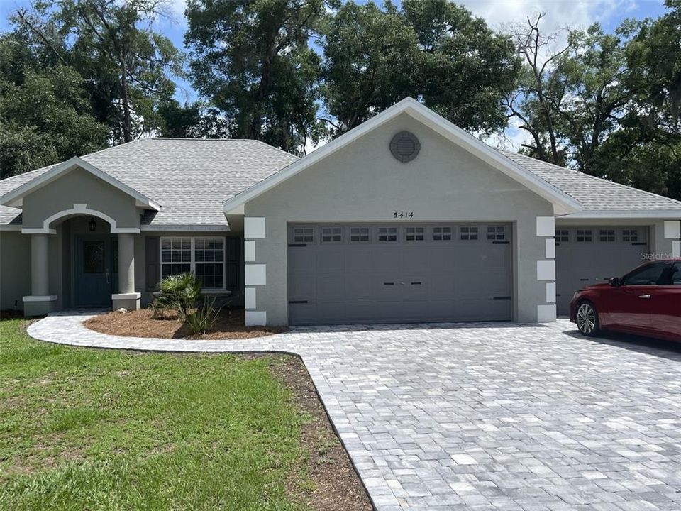 For Sale: $365,000 (4 beds, 2 baths, 1874 Square Feet)
