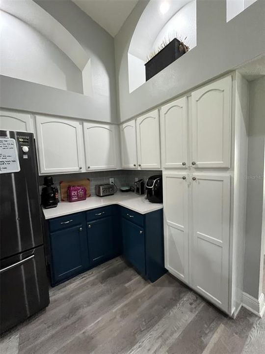 For Sale: $365,000 (4 beds, 2 baths, 1874 Square Feet)