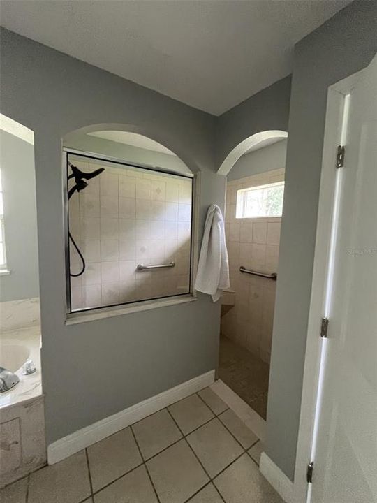 For Sale: $365,000 (4 beds, 2 baths, 1874 Square Feet)