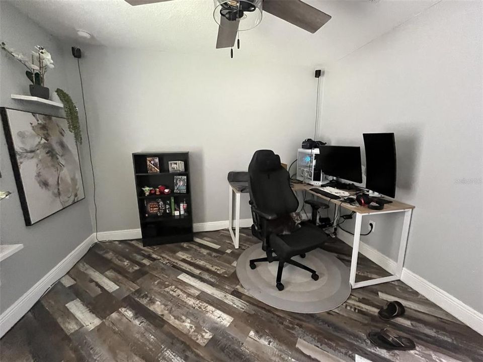 For Sale: $365,000 (4 beds, 2 baths, 1874 Square Feet)