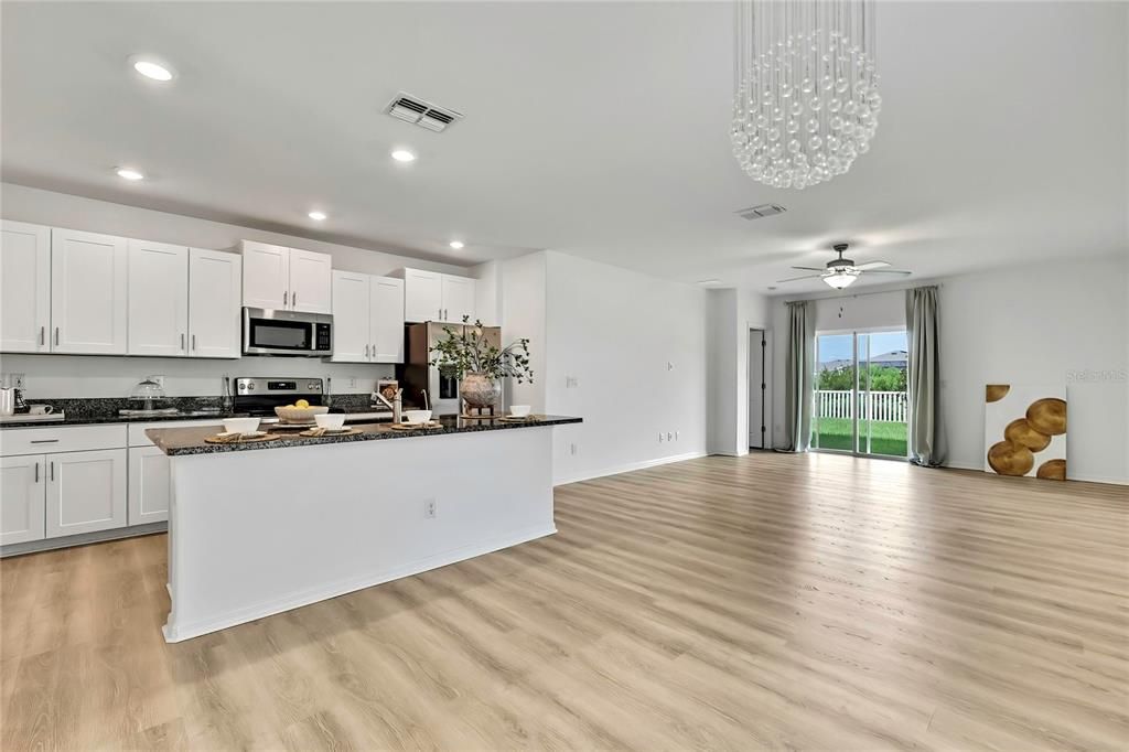 For Sale: $409,000 (5 beds, 2 baths, 2389 Square Feet)