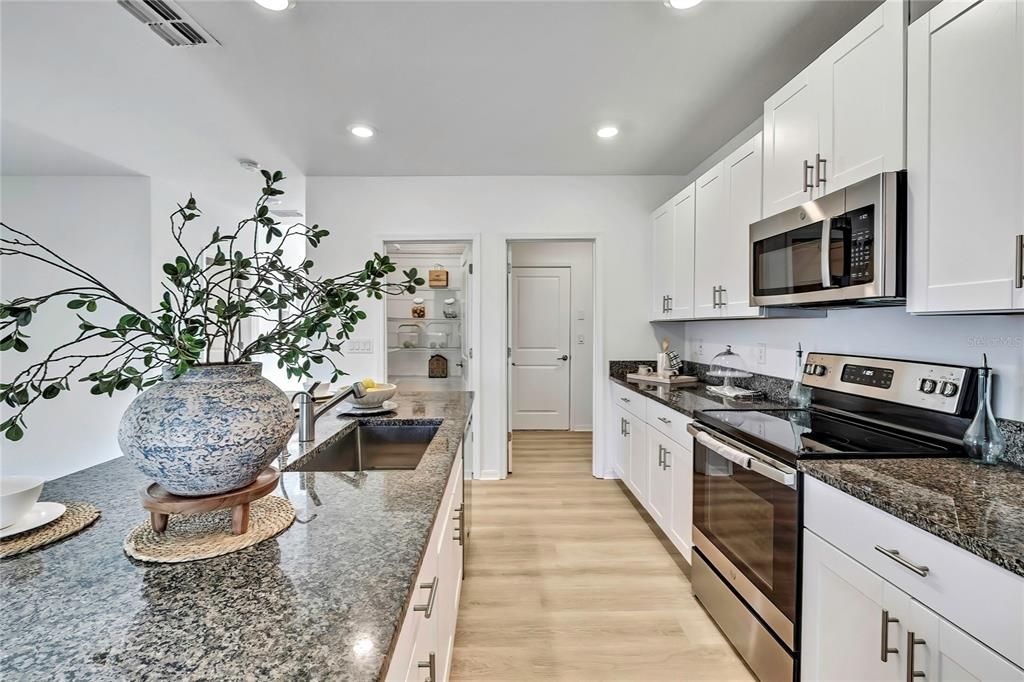 For Sale: $409,000 (5 beds, 2 baths, 2389 Square Feet)