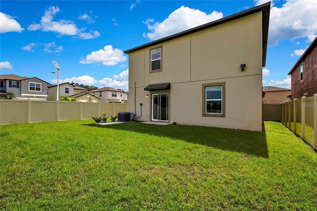 For Sale: $409,000 (5 beds, 2 baths, 2389 Square Feet)