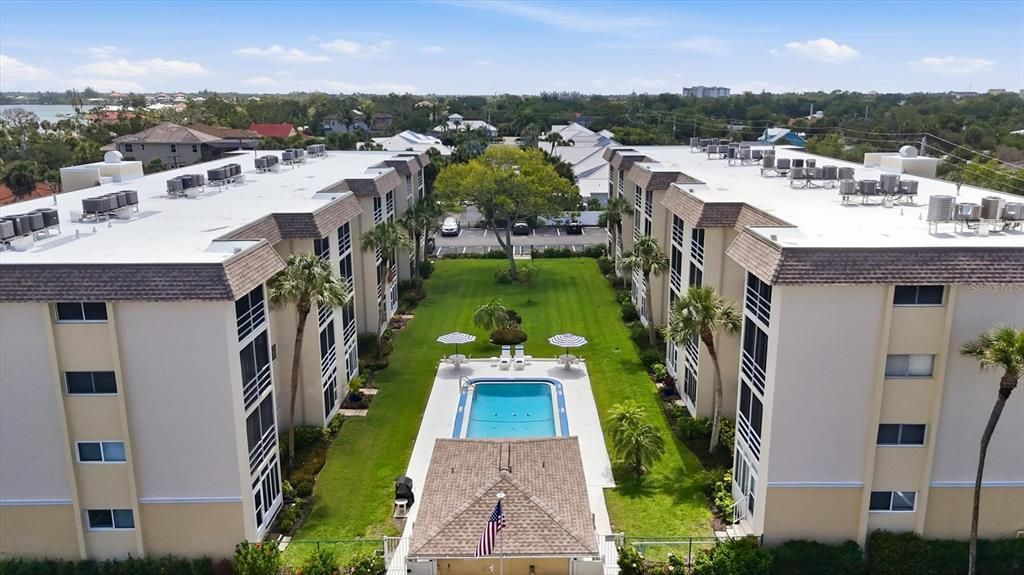 En Venta: $369,000 (2 camas, 2 baños, 1016 Pies cuadrados)