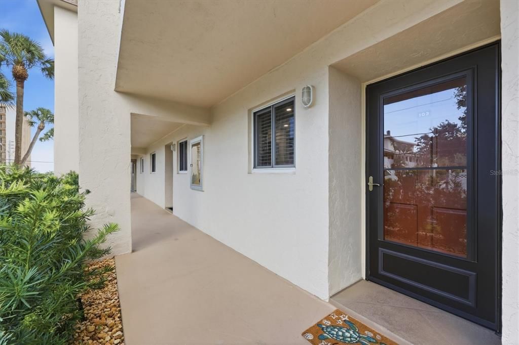 En Venta: $369,000 (2 camas, 2 baños, 1016 Pies cuadrados)