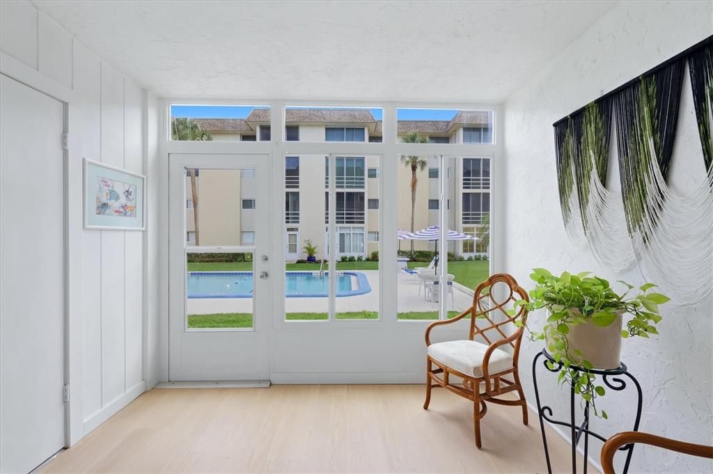 En Venta: $369,000 (2 camas, 2 baños, 1016 Pies cuadrados)