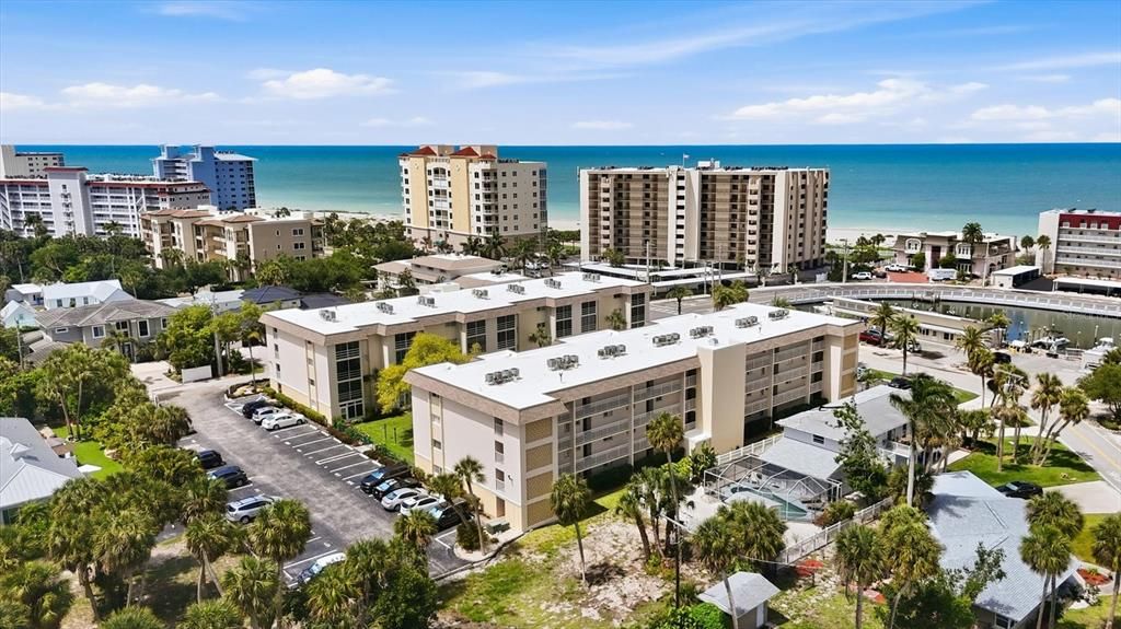 En Venta: $369,000 (2 camas, 2 baños, 1016 Pies cuadrados)