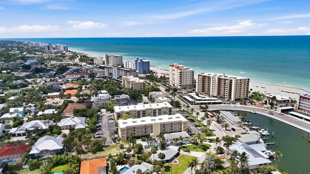 En Venta: $369,000 (2 camas, 2 baños, 1016 Pies cuadrados)