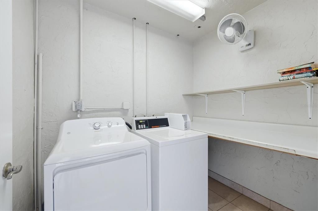En Venta: $369,000 (2 camas, 2 baños, 1016 Pies cuadrados)
