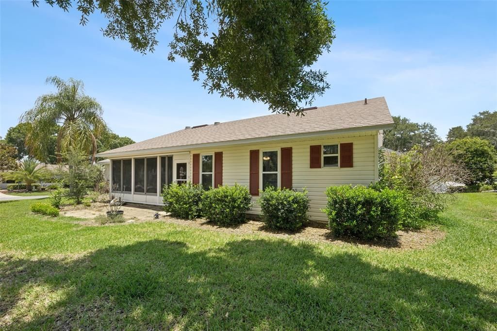 Active With Contract: $289,900 (3 beds, 2 baths, 1853 Square Feet)