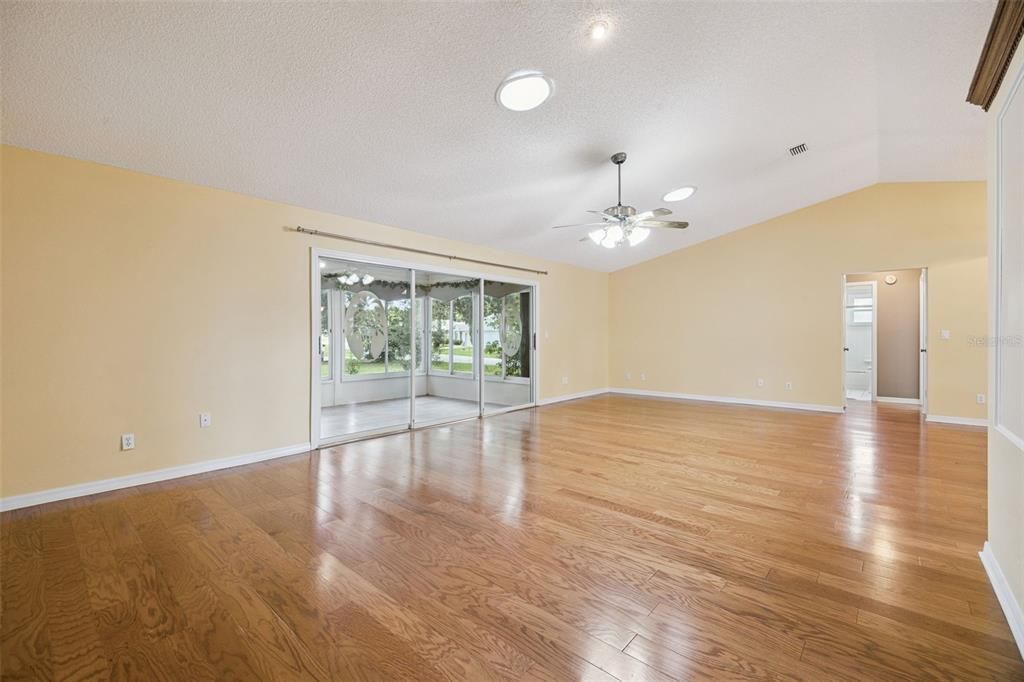 Active With Contract: $289,900 (3 beds, 2 baths, 1853 Square Feet)