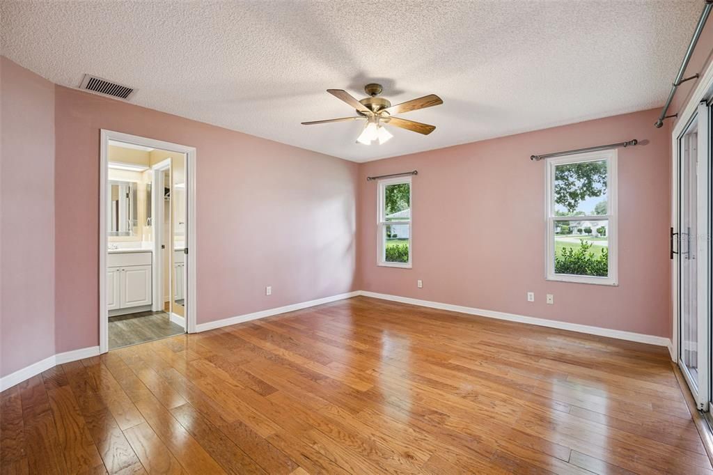 Active With Contract: $289,900 (3 beds, 2 baths, 1853 Square Feet)