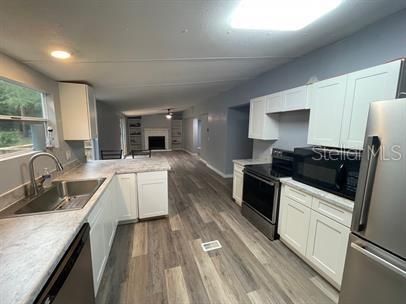 For Rent: $1,800 (3 beds, 2 baths, 1344 Square Feet)