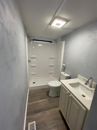 For Rent: $1,800 (3 beds, 2 baths, 1344 Square Feet)