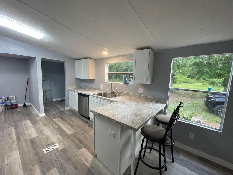 For Rent: $1,800 (3 beds, 2 baths, 1344 Square Feet)