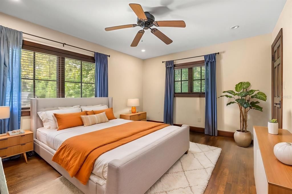 For Sale: $1,395,000 (3 beds, 3 baths, 3362 Square Feet)