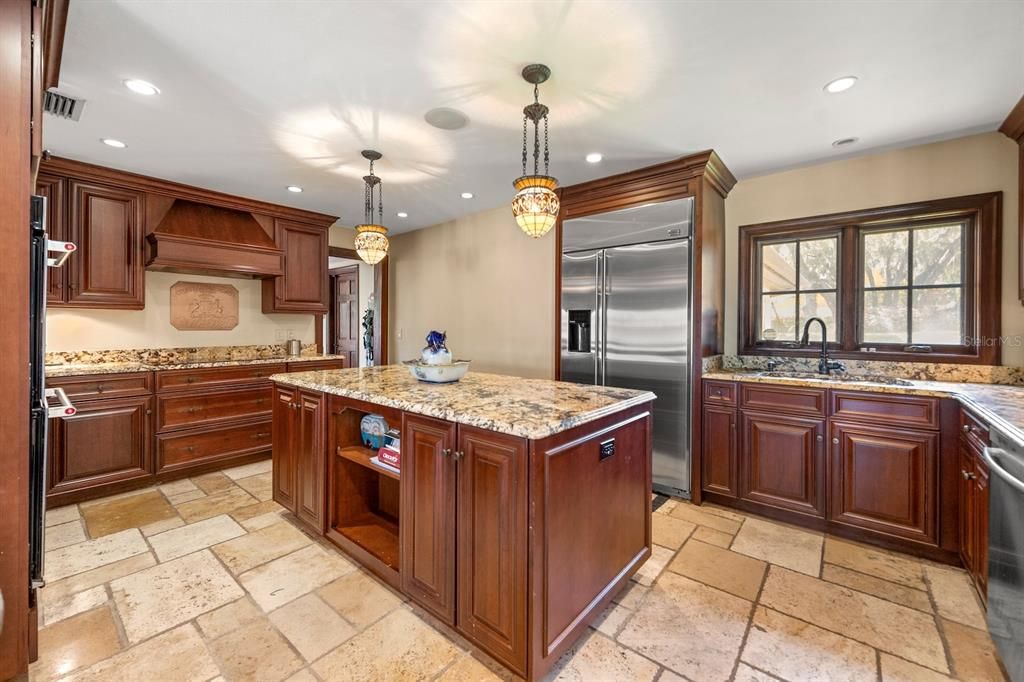 For Sale: $1,395,000 (3 beds, 3 baths, 3362 Square Feet)