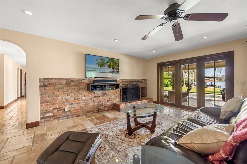 For Sale: $1,395,000 (3 beds, 3 baths, 3362 Square Feet)
