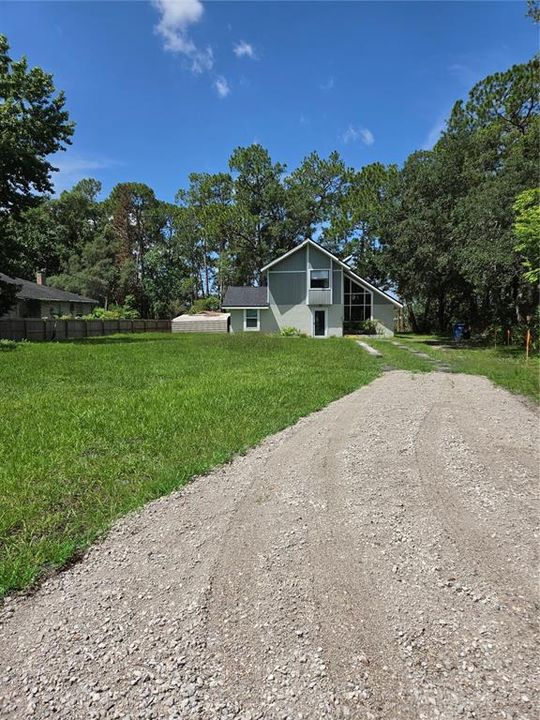 For Sale: $369,000 (3 beds, 2 baths, 1421 Square Feet)