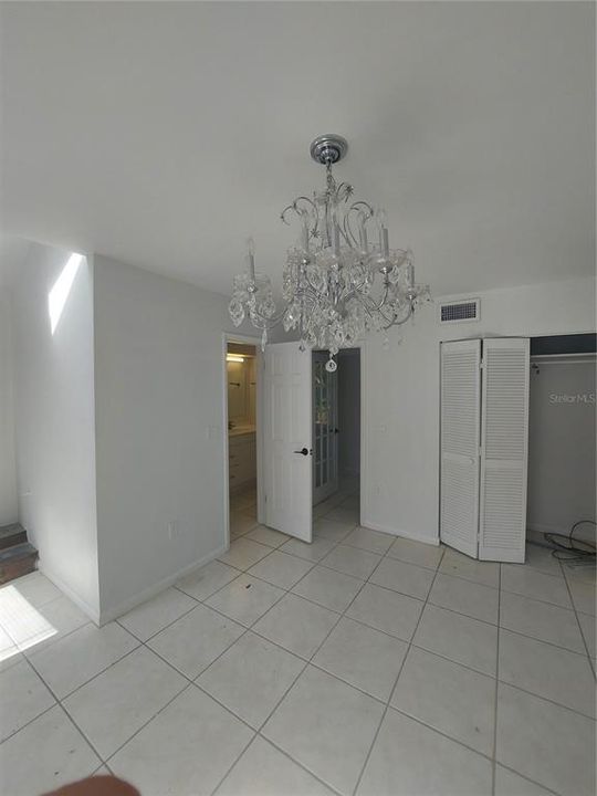 For Sale: $369,000 (3 beds, 2 baths, 1421 Square Feet)