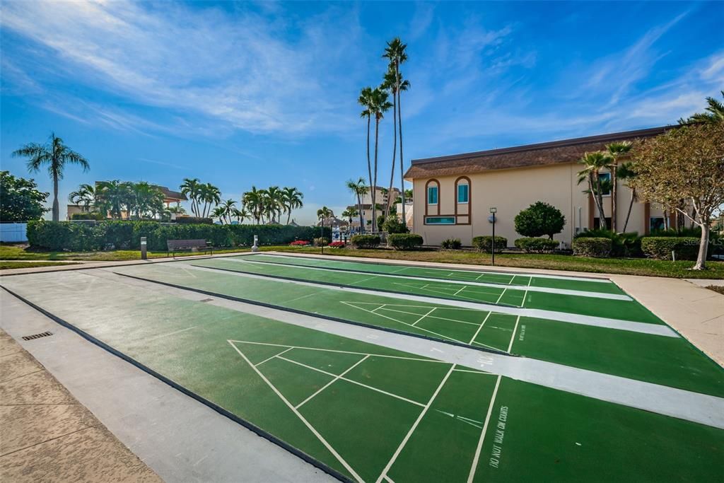 For Sale: $299,000 (2 beds, 2 baths, 1605 Square Feet)