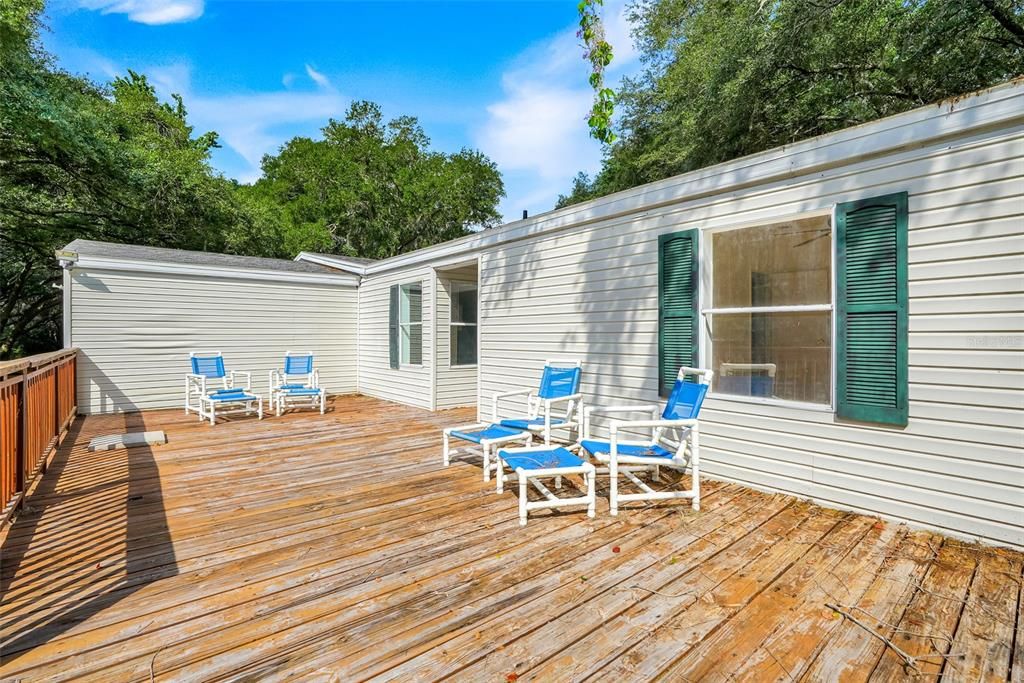 For Sale: $499,990 (4 beds, 2 baths, 2632 Square Feet)