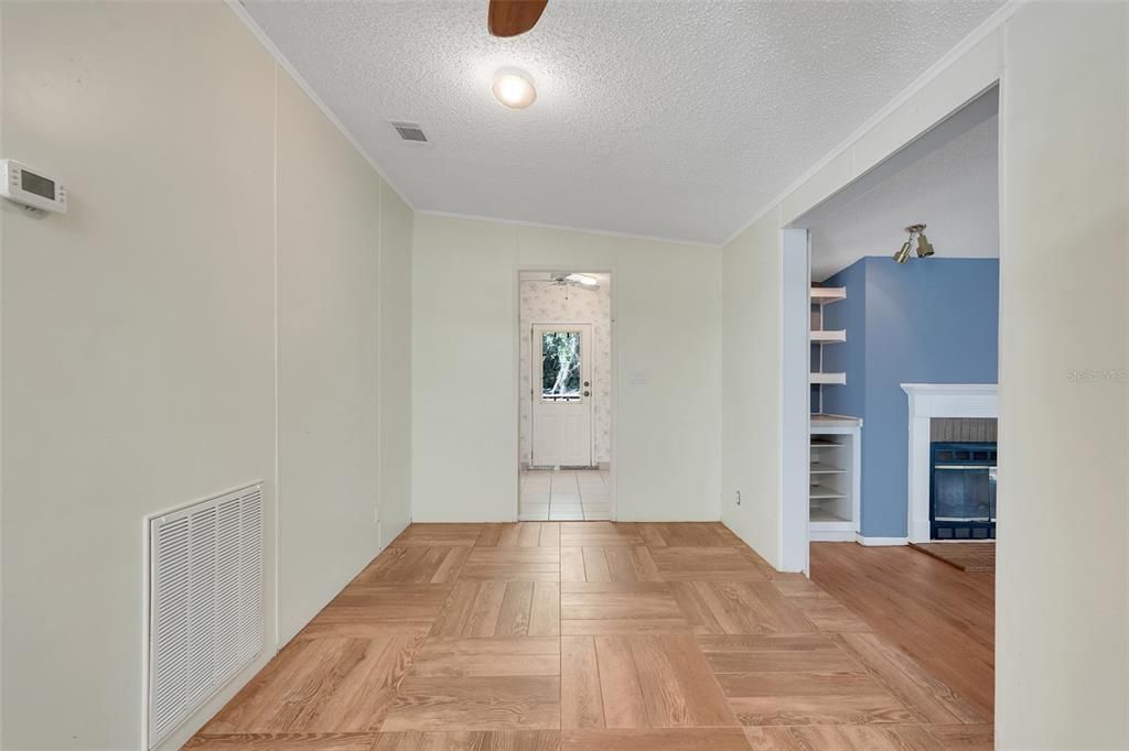 For Sale: $499,990 (4 beds, 2 baths, 2632 Square Feet)