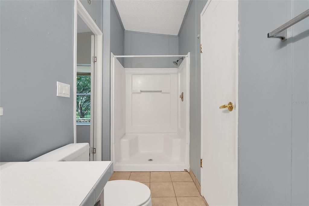 For Sale: $499,990 (4 beds, 2 baths, 2632 Square Feet)