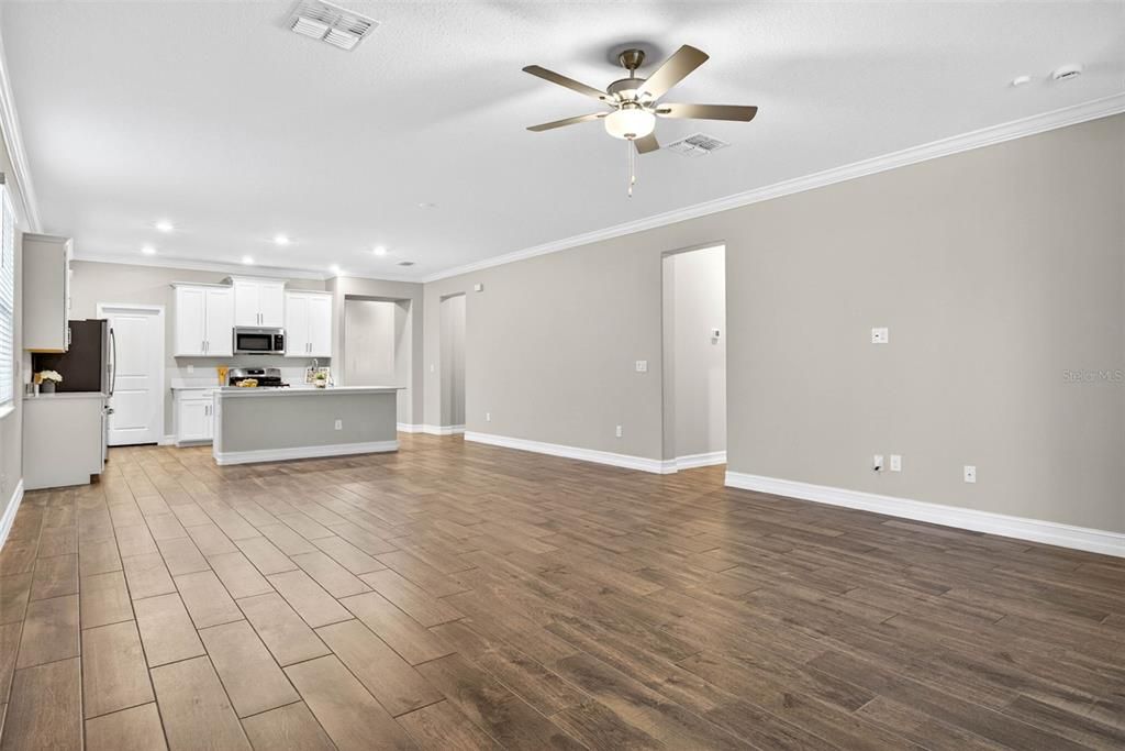 For Rent: $3,000 (3 beds, 2 baths, 2145 Square Feet)
