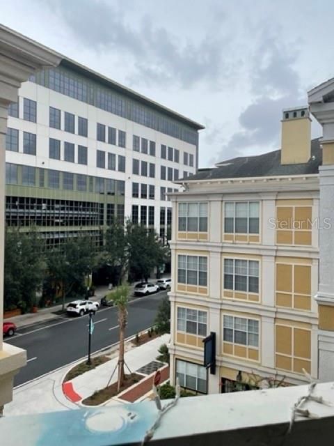 For Rent: $2,200 (2 beds, 2 baths, 1070 Square Feet)