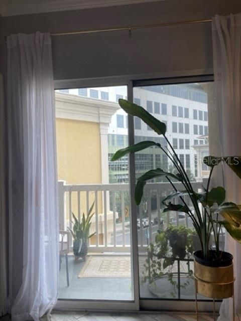 For Rent: $2,200 (2 beds, 2 baths, 1070 Square Feet)