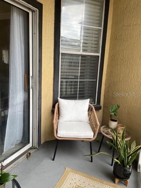For Rent: $2,200 (2 beds, 2 baths, 1070 Square Feet)