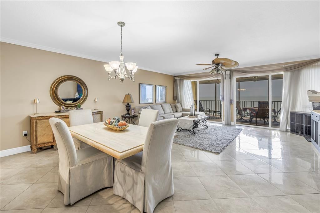 En Venta: $2,250,000 (3 camas, 3 baños, 2060 Pies cuadrados)
