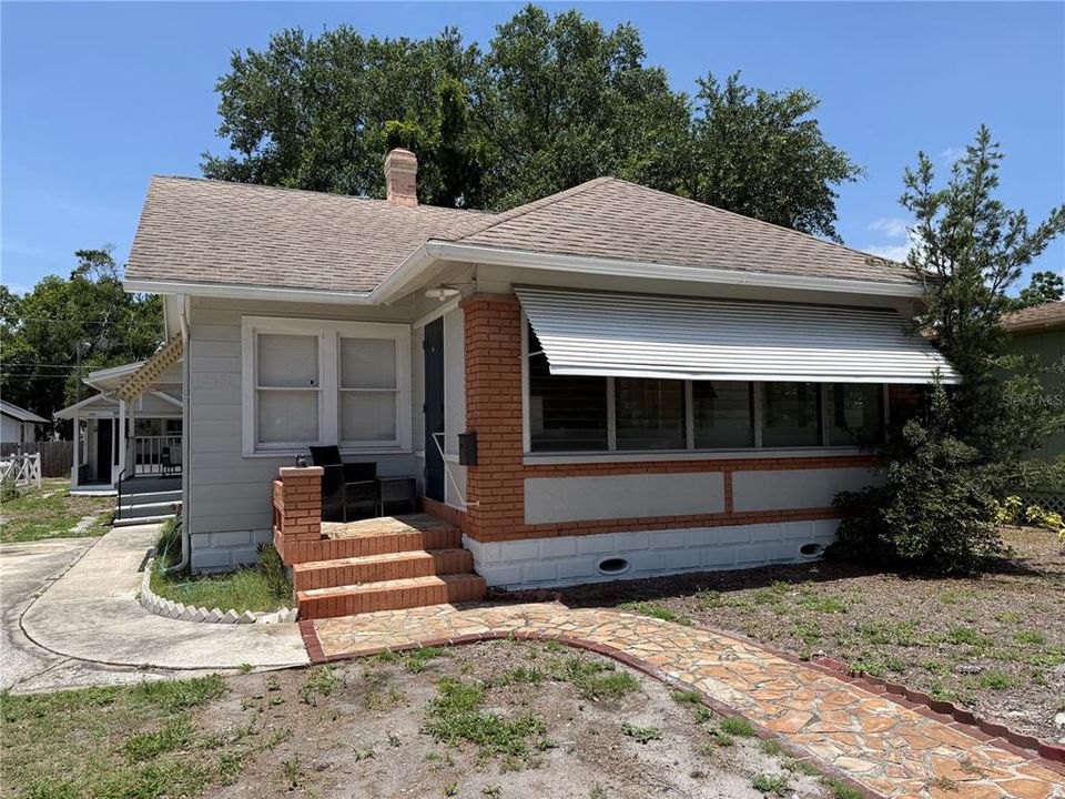 En Venta: $375,000 (2 camas, 0 baños, 1296 Pies cuadrados)