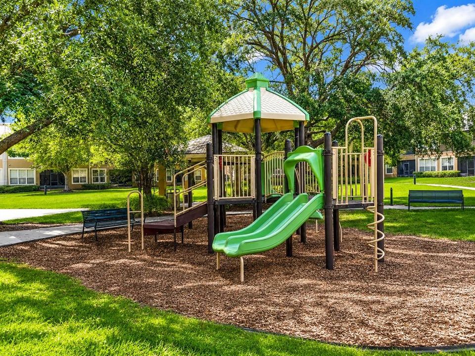 For Rent: $2,100 (3 beds, 2 baths, 1412 Square Feet)