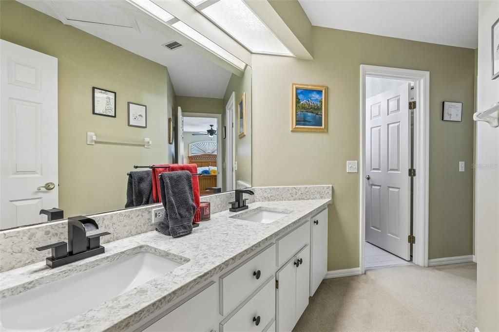 For Sale: $359,900 (3 beds, 2 baths, 1918 Square Feet)