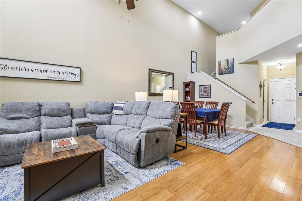 For Sale: $359,900 (3 beds, 2 baths, 1918 Square Feet)