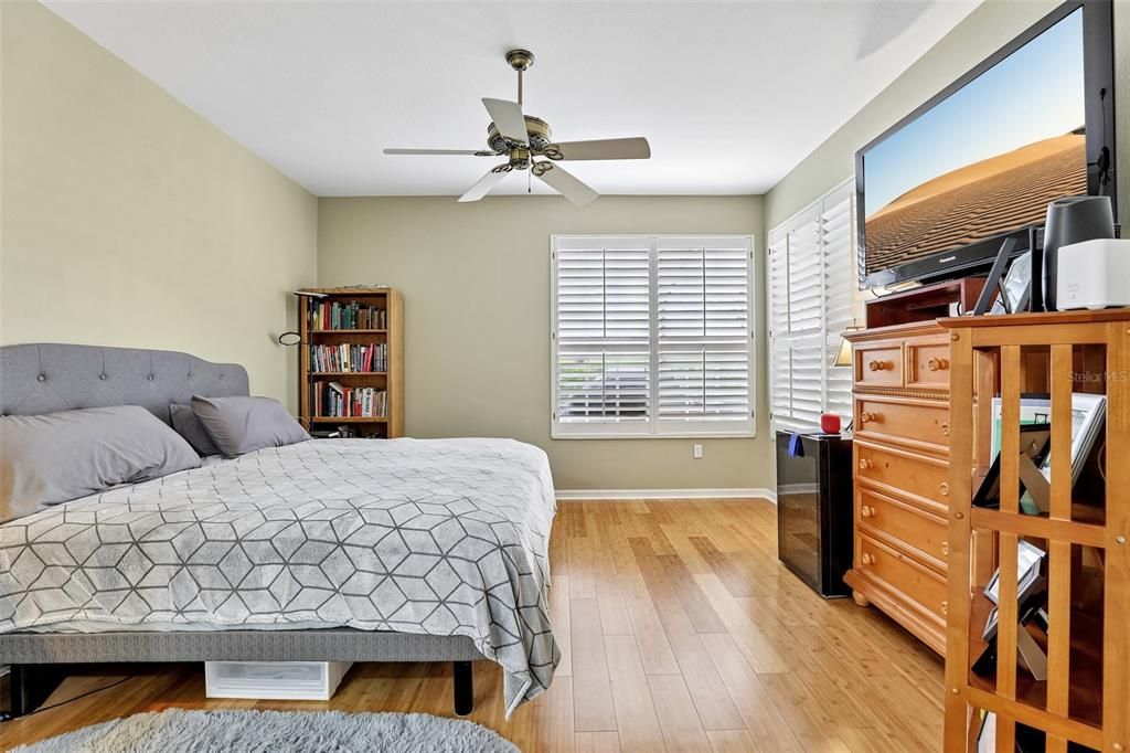 For Sale: $359,900 (3 beds, 2 baths, 1918 Square Feet)