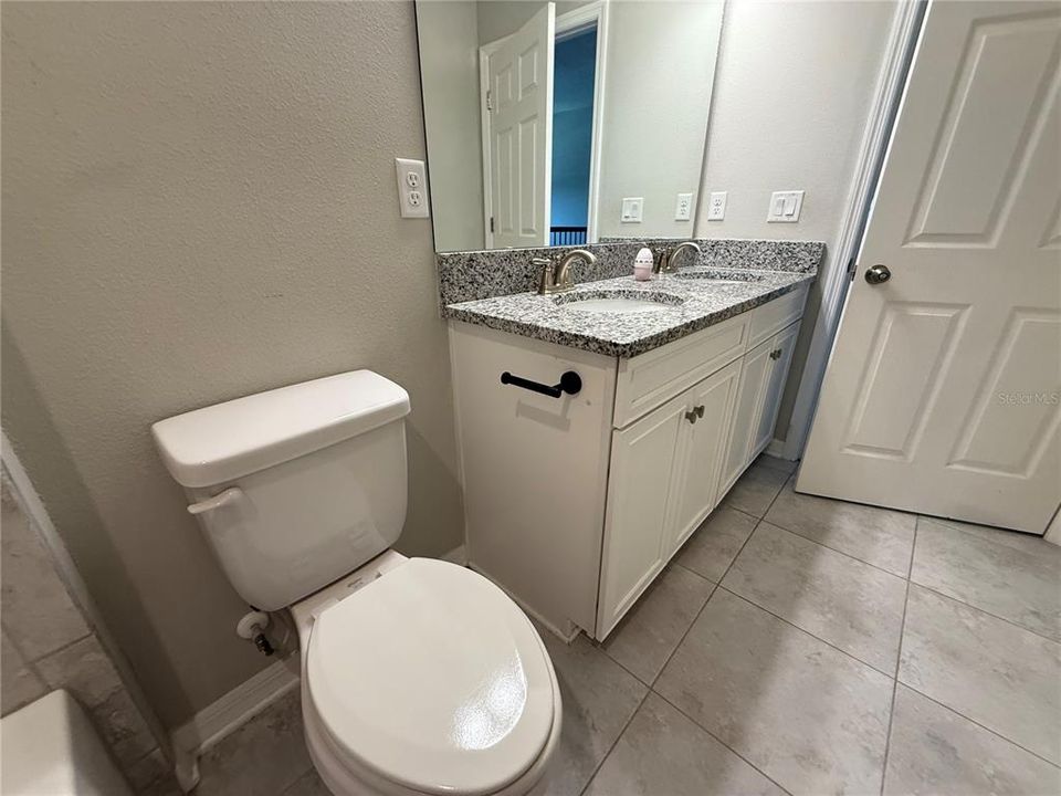 For Sale: $378,000 (5 beds, 3 baths, 3332 Square Feet)
