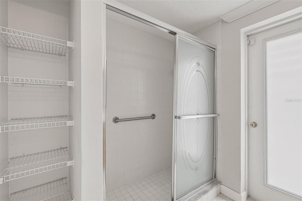 For Sale: $349,900 (2 beds, 2 baths, 1408 Square Feet)
