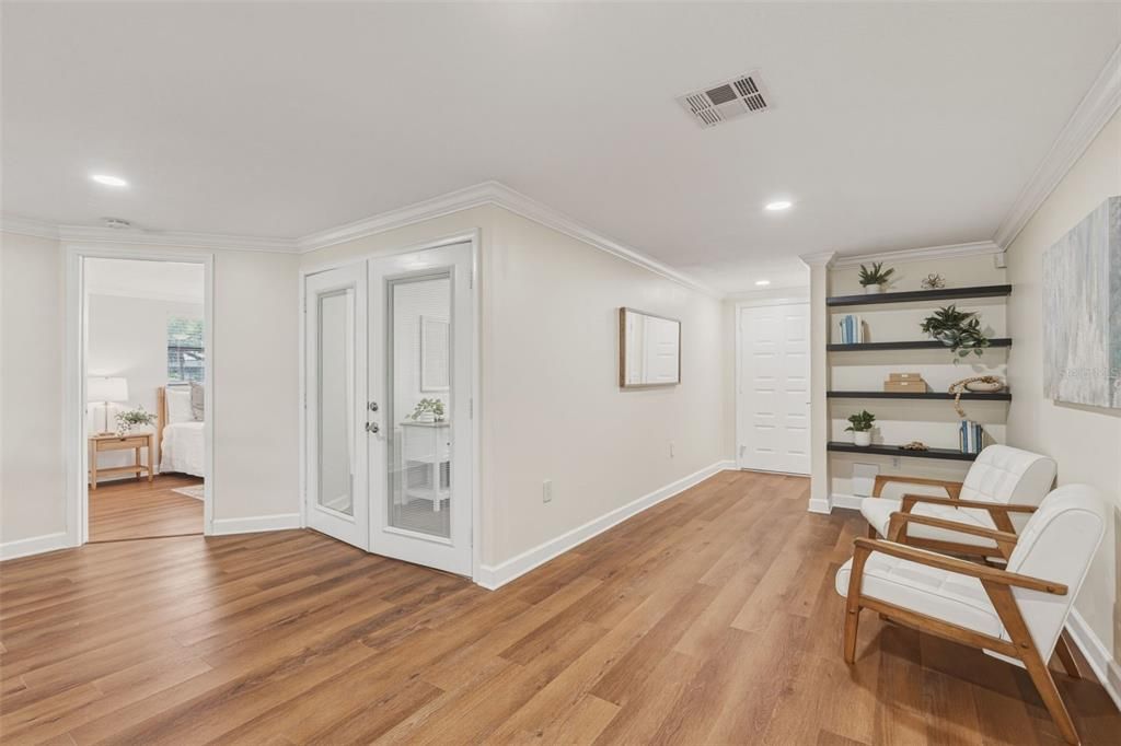 For Sale: $349,900 (2 beds, 2 baths, 1408 Square Feet)