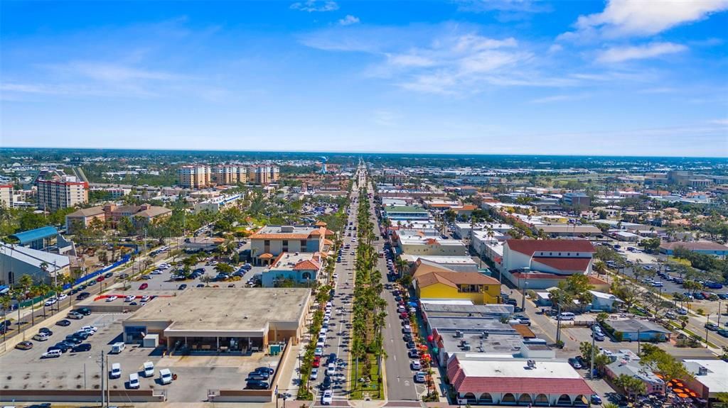 For Sale: $349,900 (2 beds, 2 baths, 1408 Square Feet)