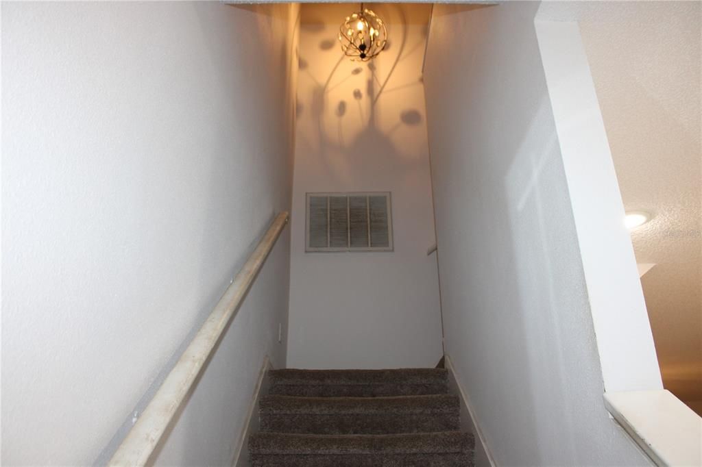 Activo con contrato: $269,000 (3 camas, 2 baños, 1452 Pies cuadrados)