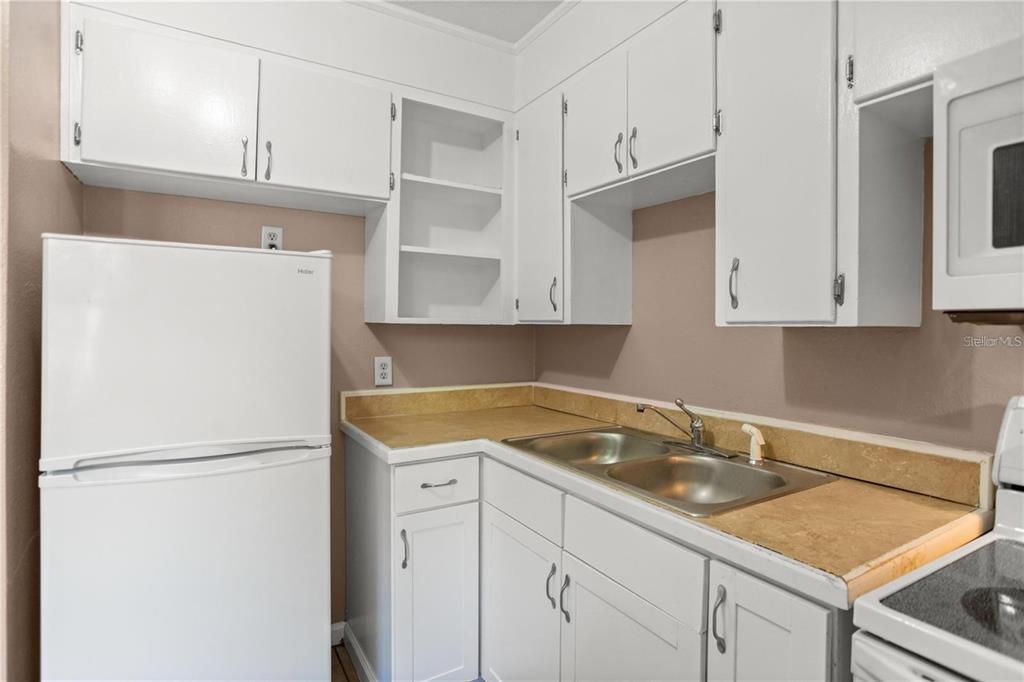 For Rent: $1,195 (2 beds, 1 baths, 750 Square Feet)